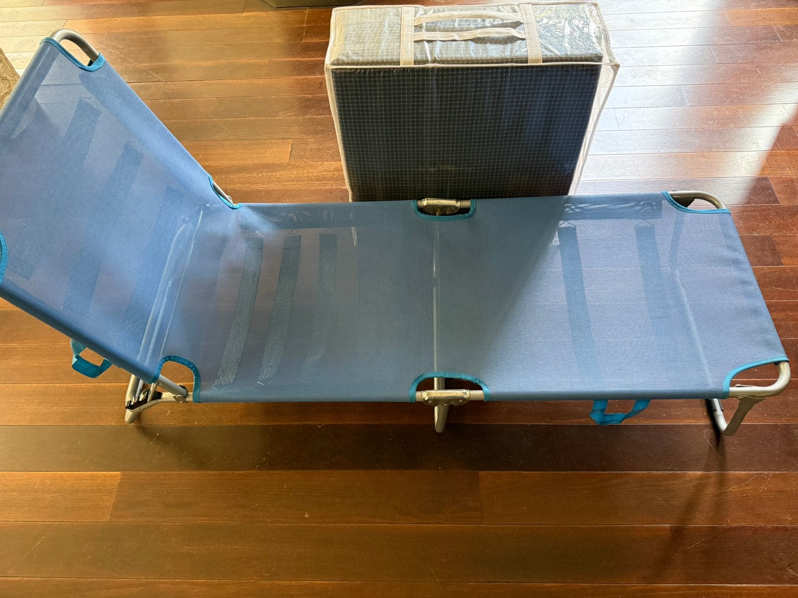 Ligbed met matras, Tuin en Terras, Ophalen, Zo goed als nieuw, Aluminium