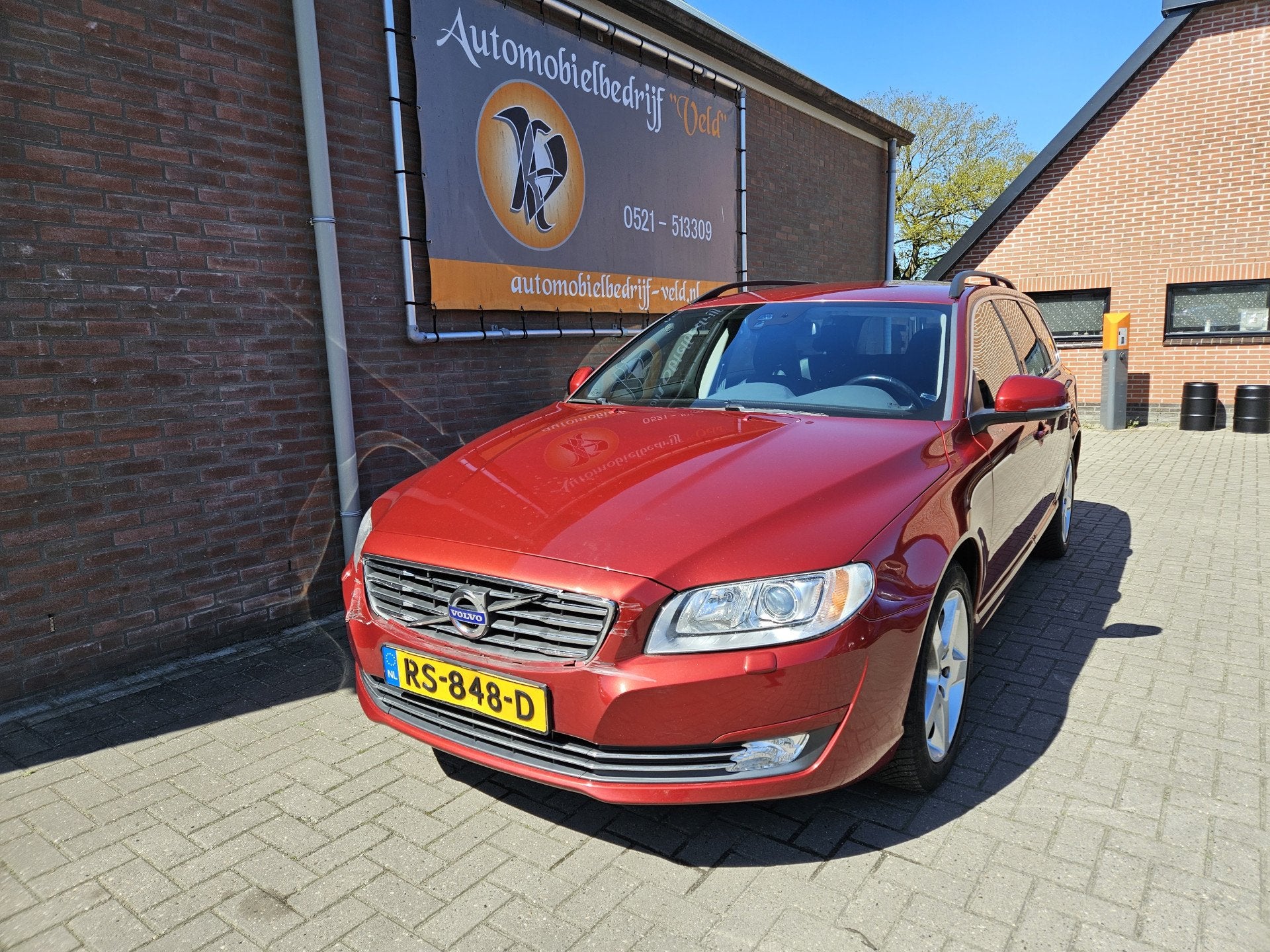 Volvo V70 1.6 T4 Summum (motor probleem) (bj 2015), Voorwielaandrijving, Euro 5, Zwart, 4 cilinders