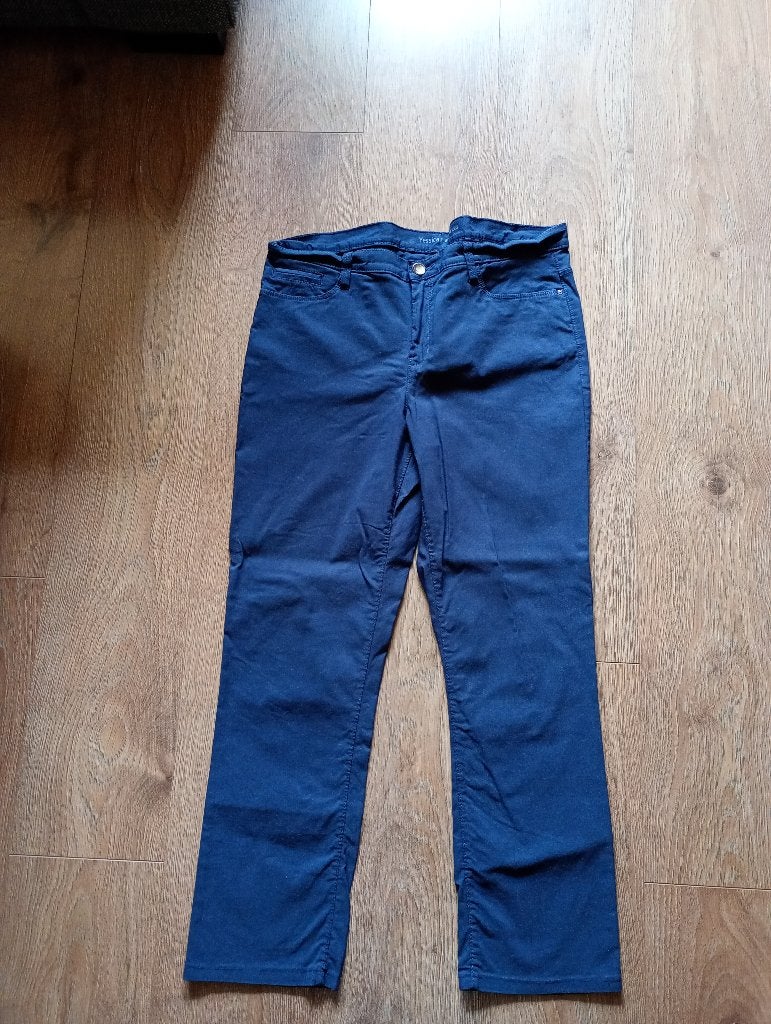 Mooie donkerblauwe broek mt 44, Blauw, Yessica, Maat 42/44 (L), Ophalen of Verzenden
