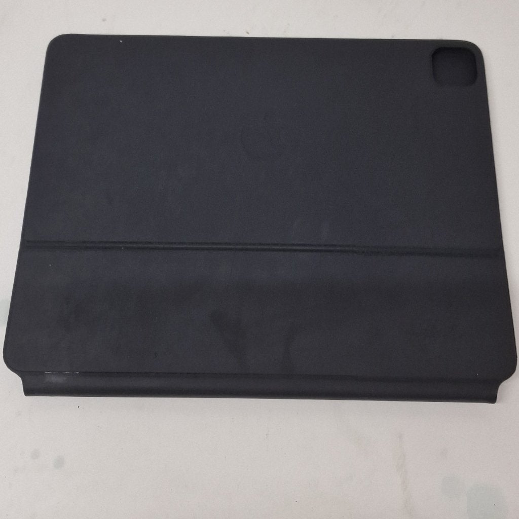 Apple Magic Keyboard iPad Pro 12.9-inch | Nette staat, Apple, Zo goed als nieuw, Support@apple.com, One Apple Park Way
Cupertino, CA 95014
United States