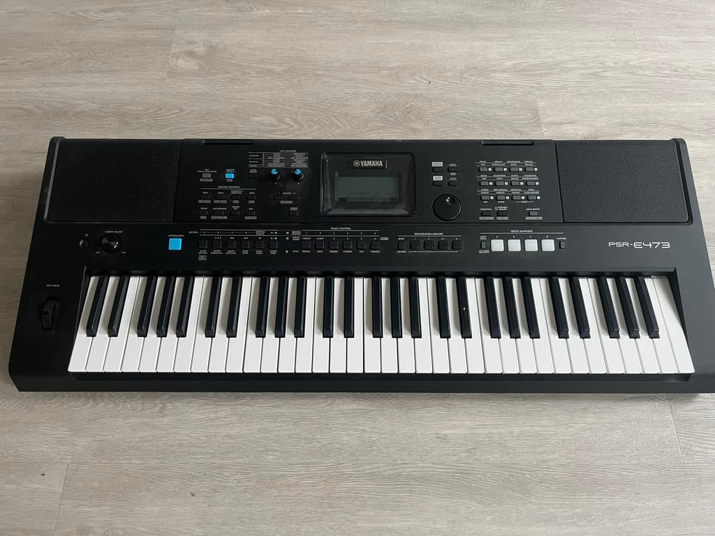 Yamaha PSR-E473 Keyboard - Zo goed als nieuw!, Muziek en Instrumenten, Keyboards, Ophalen, 61 toetsen, Yamaha, Zo goed als nieuw