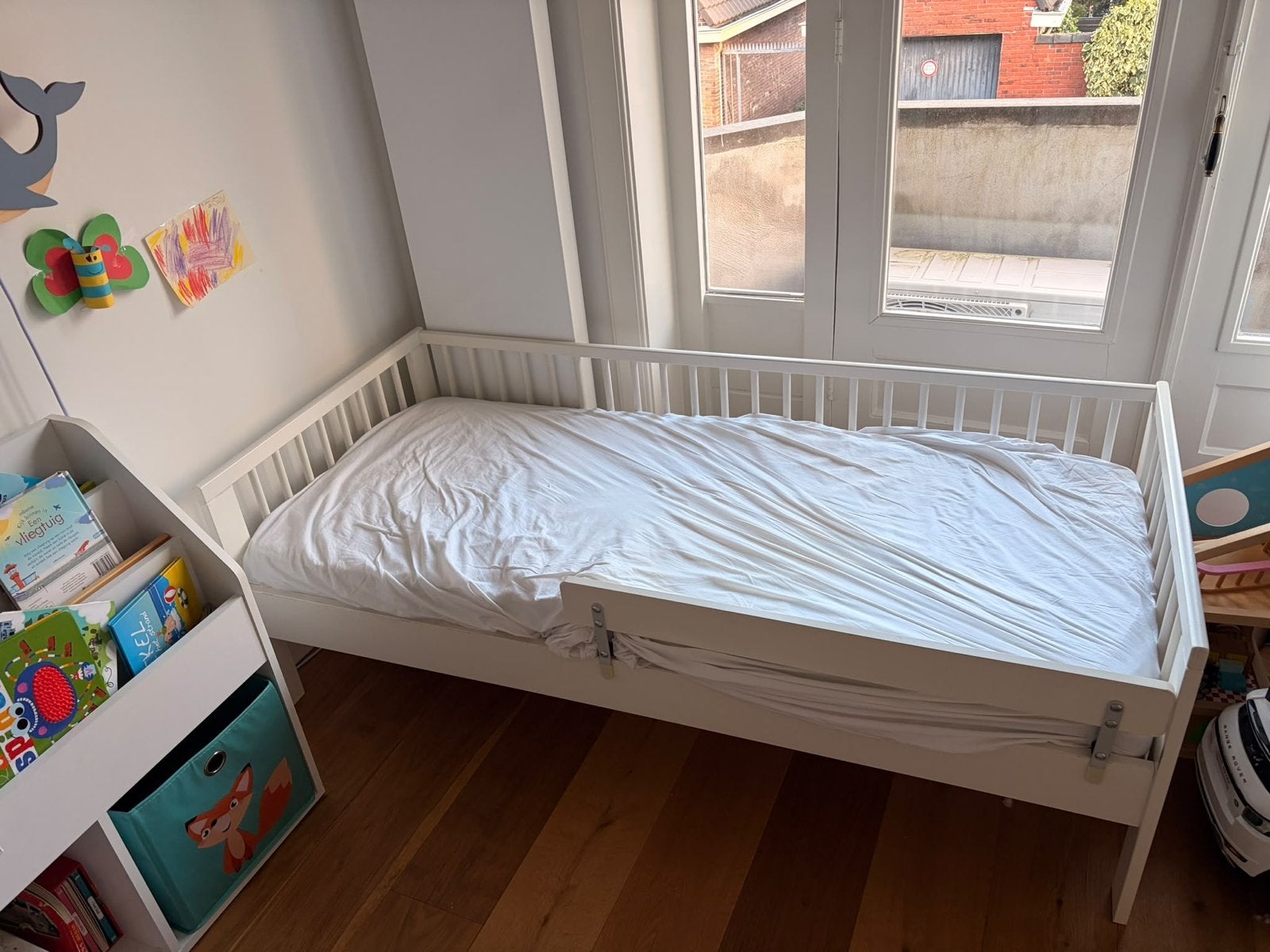 Wit kinderbed met valbescherming - 165x75cm, Kinderen en Baby's, Ophalen of Verzenden, Gebruikt, 160 tot 180 cm, 70 tot 85 cm