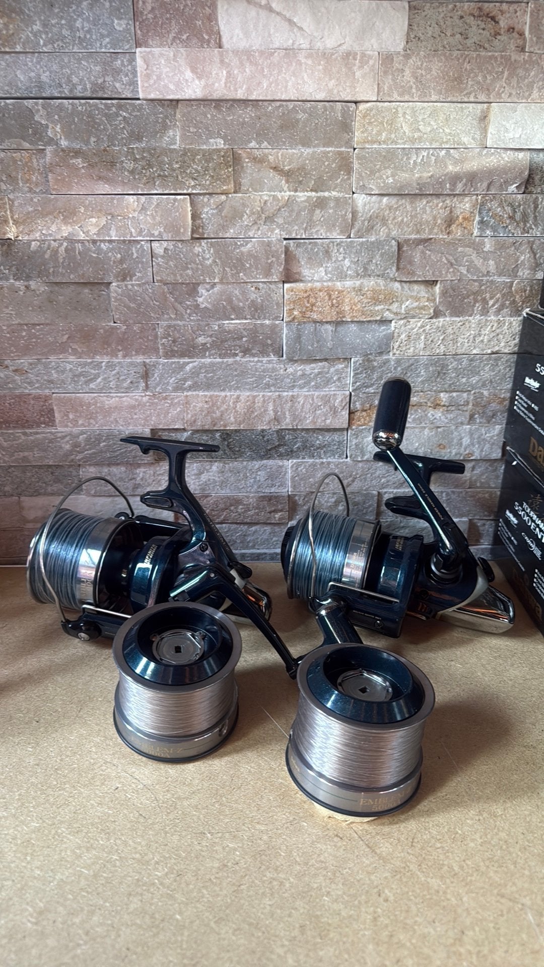 *** 2 Daiwa Emblem-Z 5000A Infinity ZGAN ***, Ophalen of Verzenden, Zo goed als nieuw, Molen