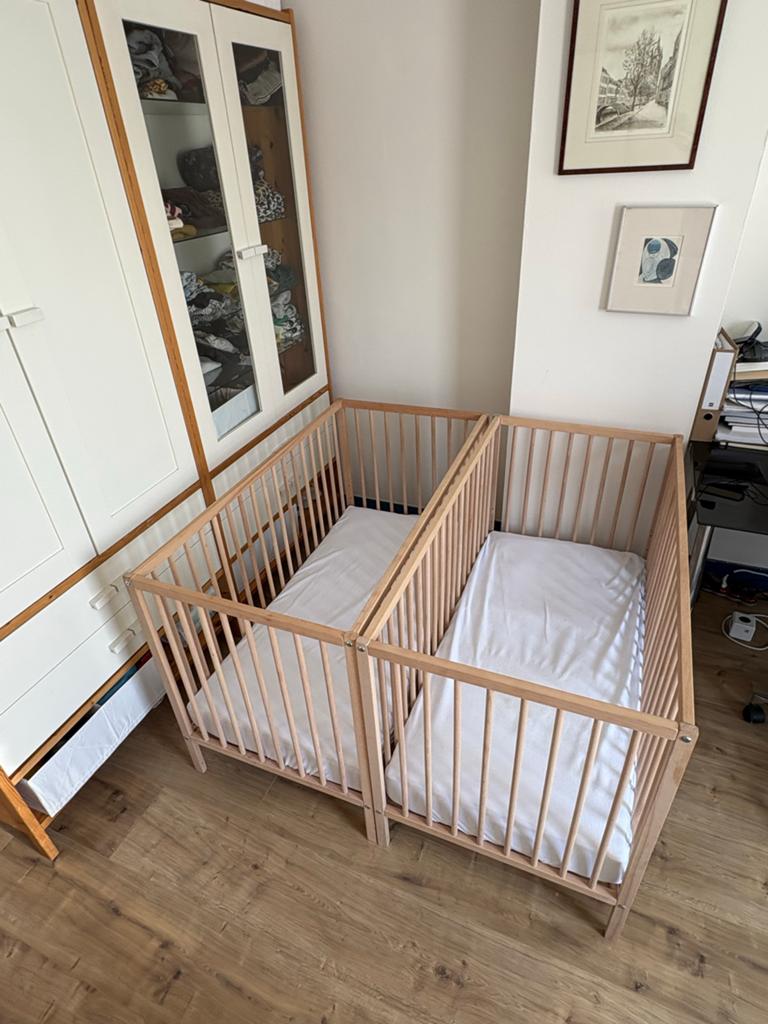 2x Puck Ledikant met ZZZOO Koala Airgosafe matras, 70 tot 85 cm, Ophalen of Verzenden, Zo goed als nieuw, Lattenbodem