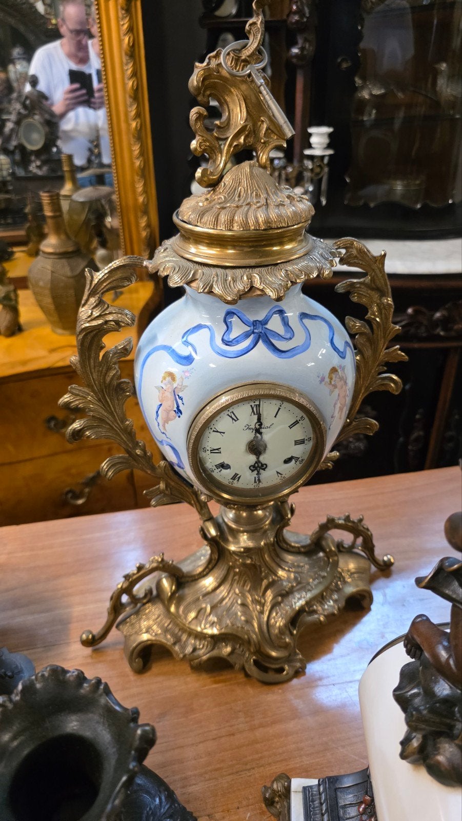 Grote rijk bewerkte messing pendule € 175, Ophalen