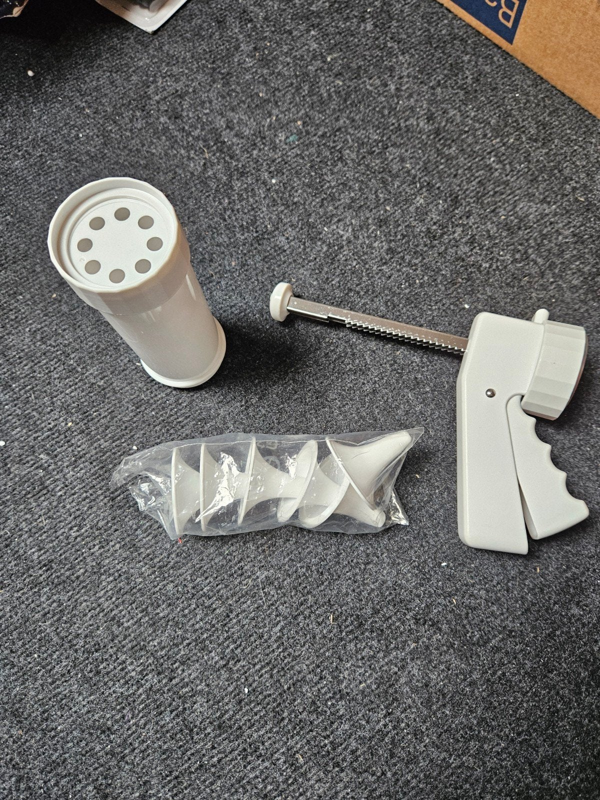Handmatige pastamachine / koekjespers, wit, Kunststof, Nieuw, Ophalen of Verzenden, Pastamachine