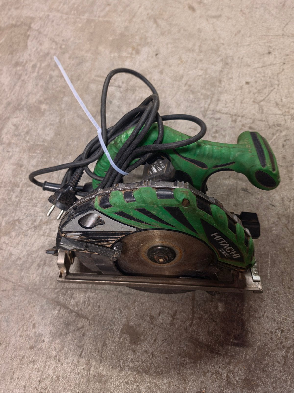 Hitachi C7UR cirkelzaag 190mm, Ophalen of Verzenden, Gebruikt, 1200 watt of meer, Cirkelzaag