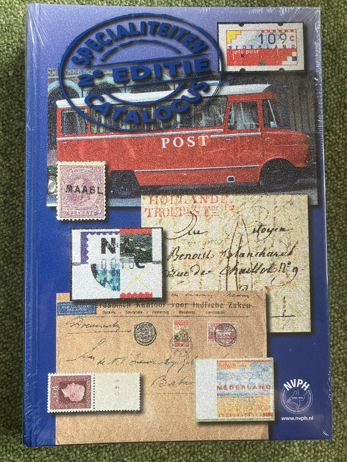 NVPH Specialiteiten Catalogus 2e Editie (nieuw in verpakking, Postzegels en Munten, Postzegels | Toebehoren, Verzenden, Catalogus