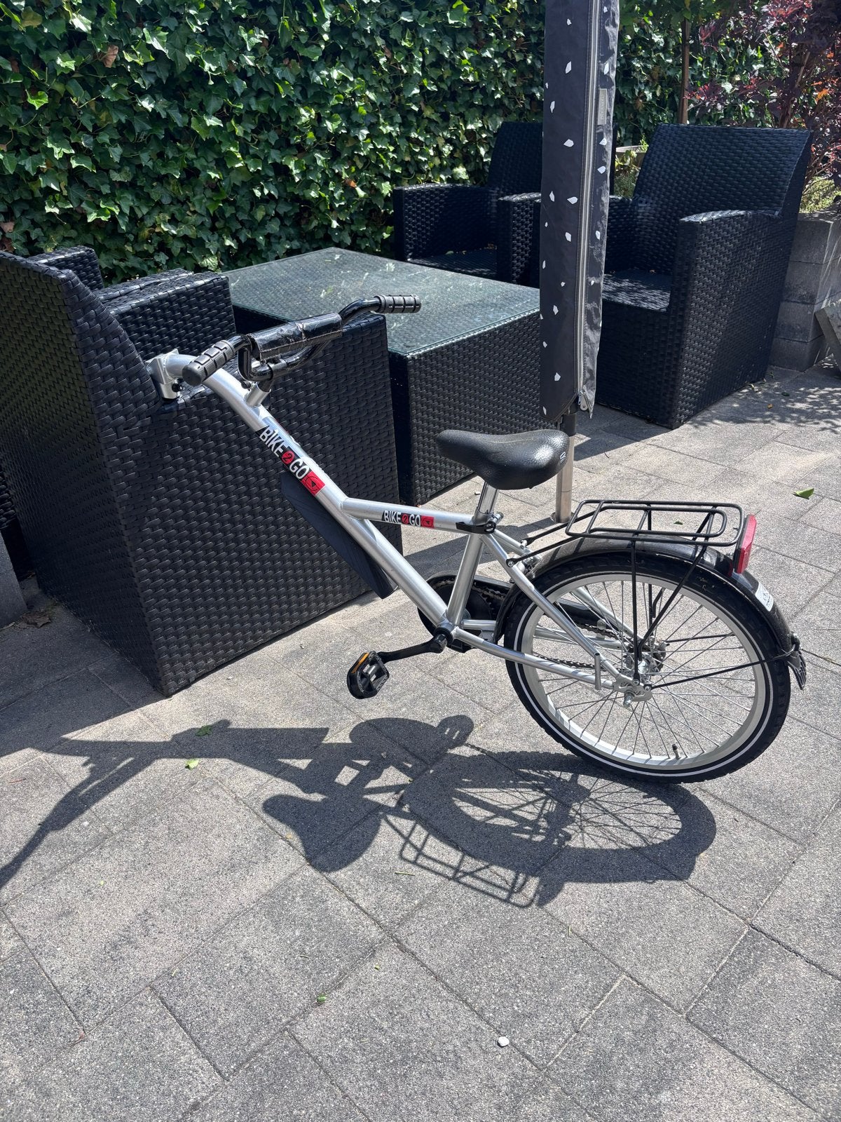 Bike2go Aanhangfiets, Ophalen, Zo goed als nieuw, 20 inch of meer