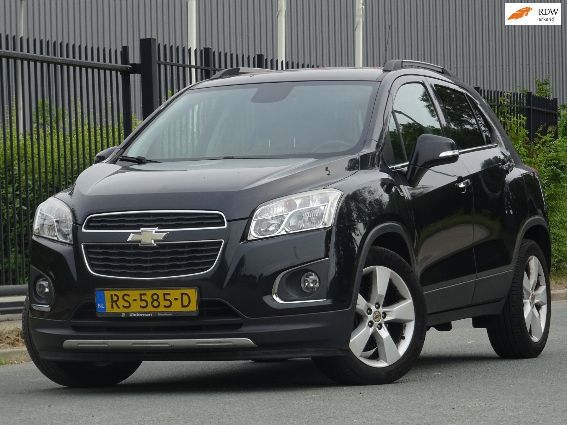 Chevrolet Trax 1.7D LT+ LEER/CAMERA/AIRCO/CRUISE/PDC/NW APK, Voorwielaandrijving, Euro 5, Gebruikt, 4 cilinders