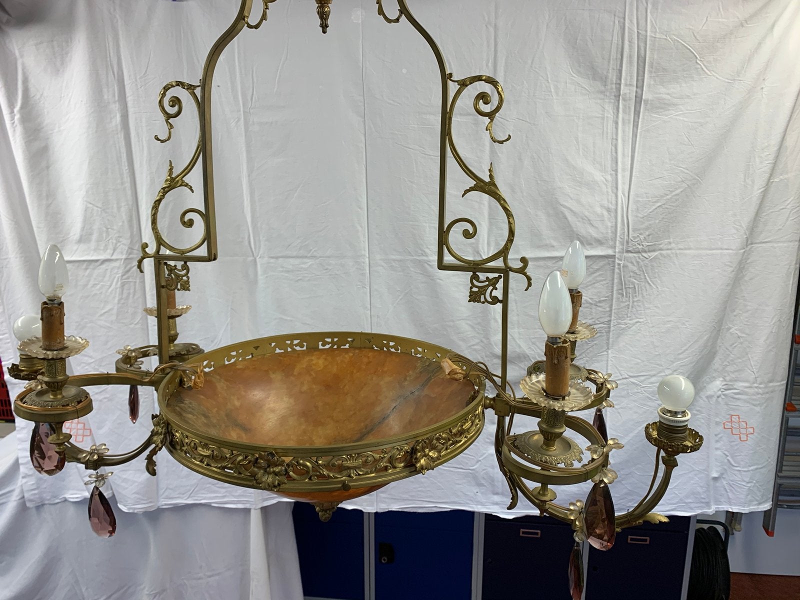 Antieke bronzen hanglamp met albasten schaal, Ophalen