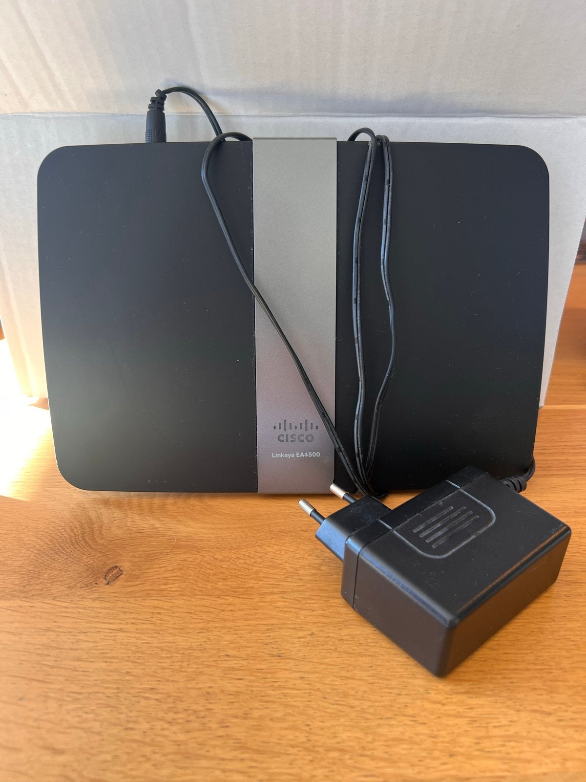 Cisco Linksys EA4500 Router - Zo goed als nieuw, Ophalen of Verzenden, Gebruikt, Router