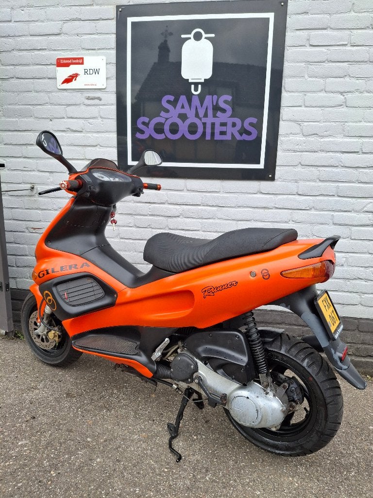 GILERA RUNNER 1998 - 47.276 KM - 45KM, Fietsen en Brommers, Ophalen, Gebruikt, Overige modellen, Maximaal 45 km/u