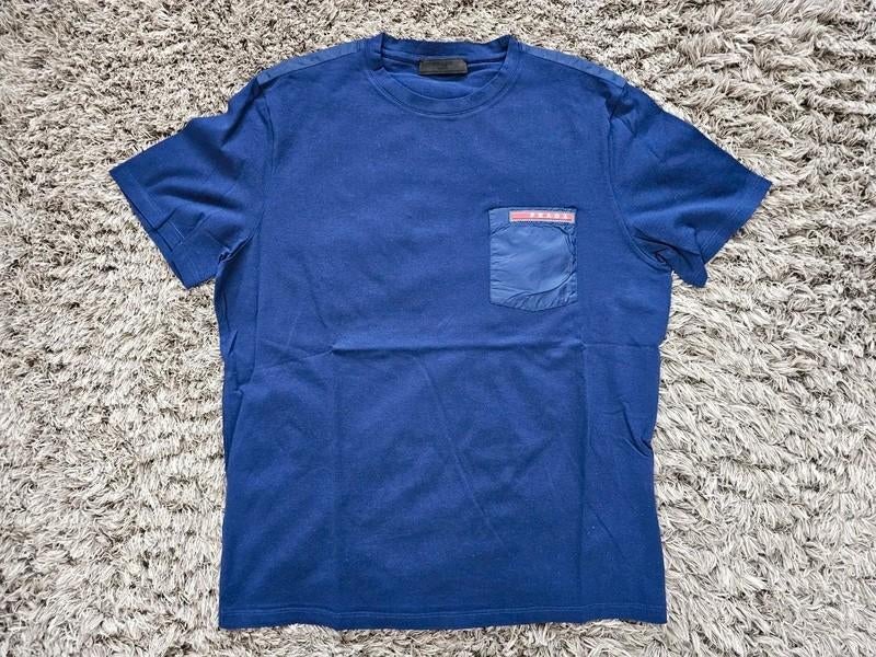 Prada T-Shirt Blauw maat S, Nieuw, Prada, Maat 46 (S) of kleiner, Verzenden