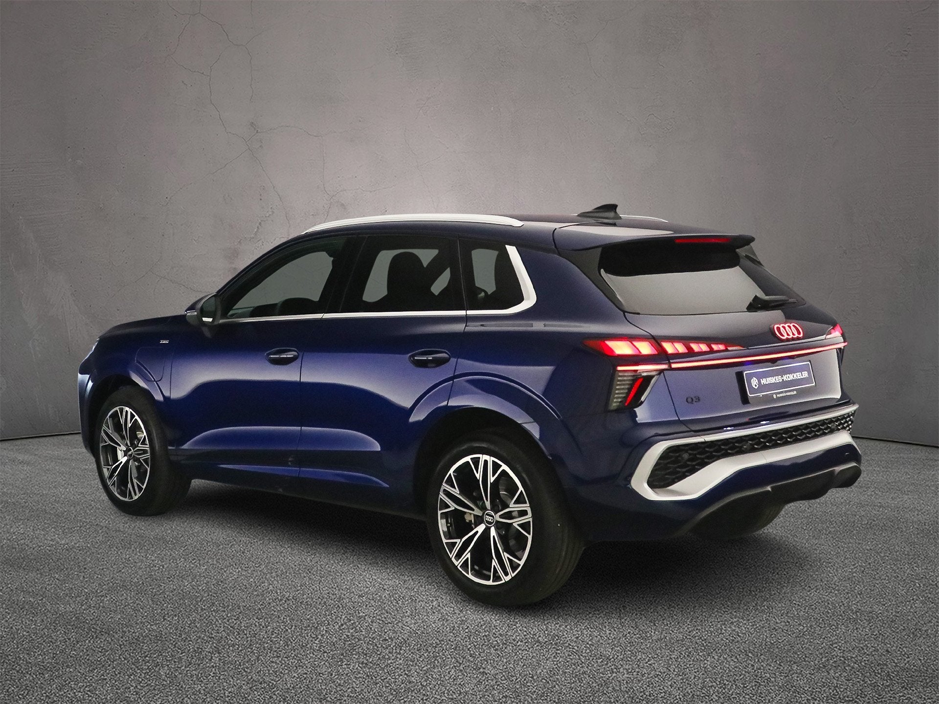 Audi Q3, 1800 kg, Euro 6, Blauw, 135 min