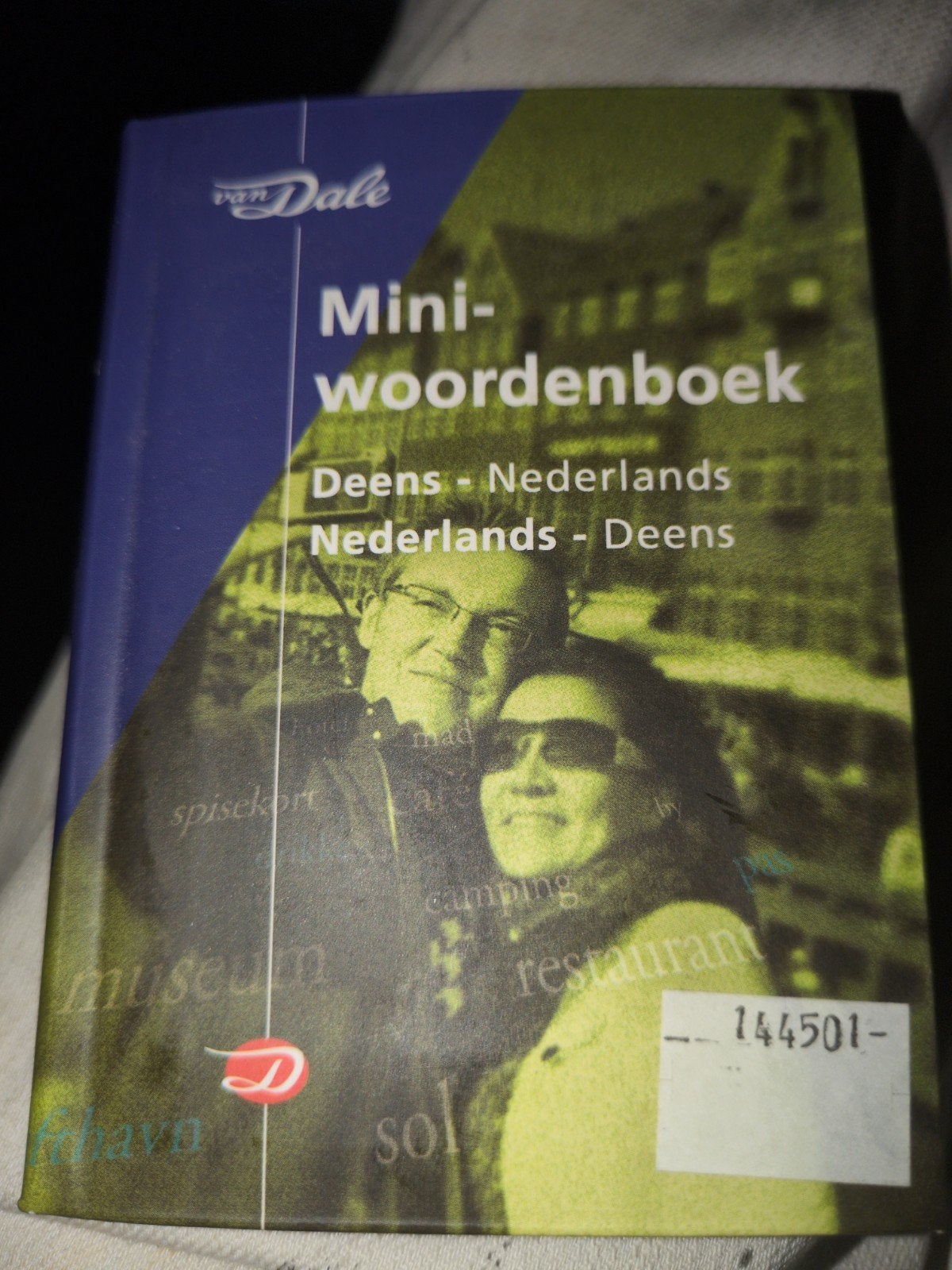 Mini woordenboek Nederlands - Deens / Deens - Nederlands, Ophalen of Verzenden, Zo goed als nieuw, Van Dale, Nederlands