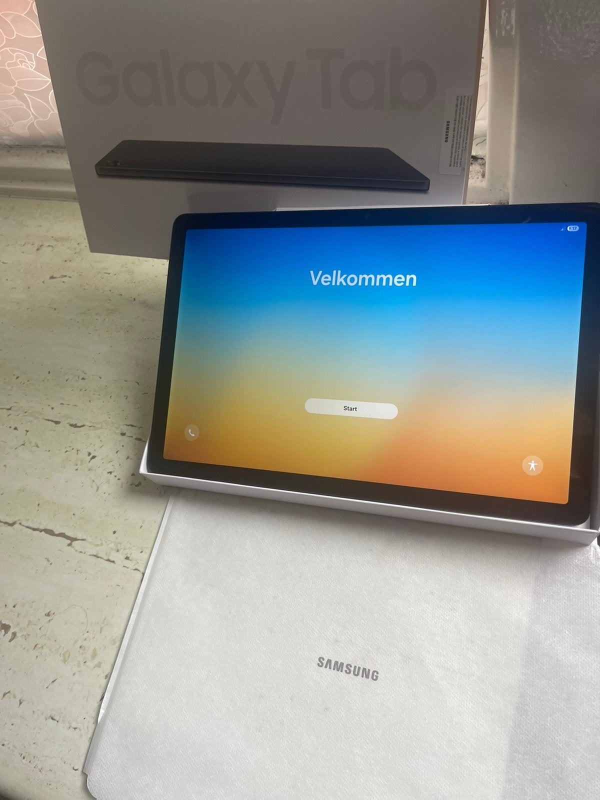 gloednieuwe Samsung Galaxy Tab A9+ 5G (vast prijs 200€), Computers en Software, Android Tablets, Ophalen of Verzenden, Zo goed als nieuw