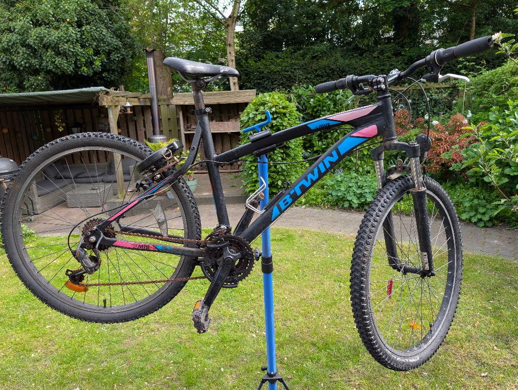 b'twin rockrider 340 decathlon - 26 inch - Opknapper, Fietsen en Brommers, Fietsen | Mountainbikes en ATB, Gebruikt, Dames, Ophalen
