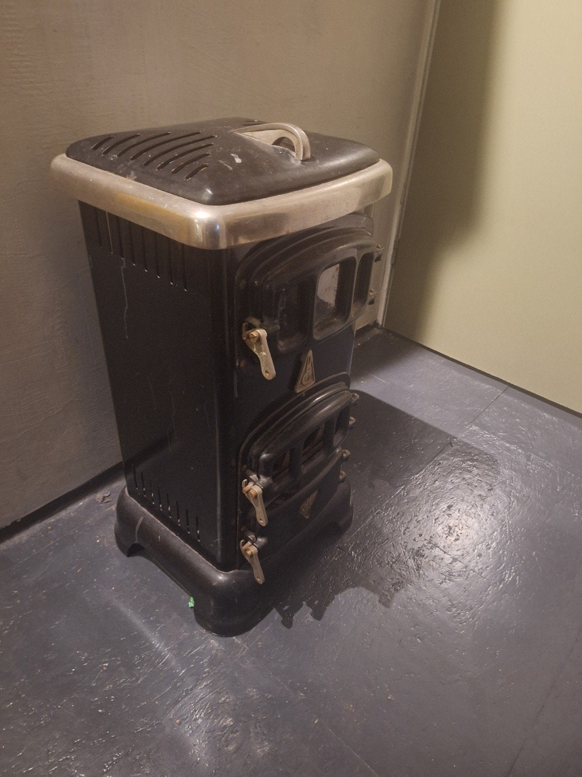 Gietijzeren kolenkachel, Ophalen, Gebruikt, Overige brandstoffen, Kolenkachel