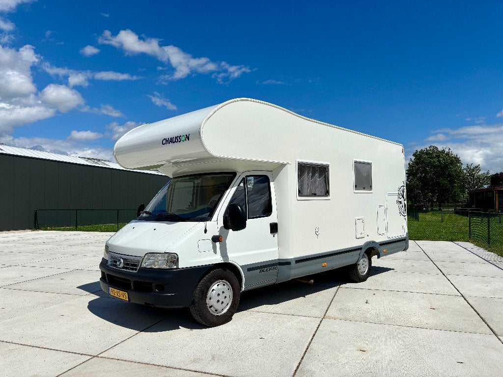 Chausson Alkoof Camper | 2007 | 98.990 km | Incl stalling, Buitenlamp, Alkoof, Ringverwarming, Gaslek-detector