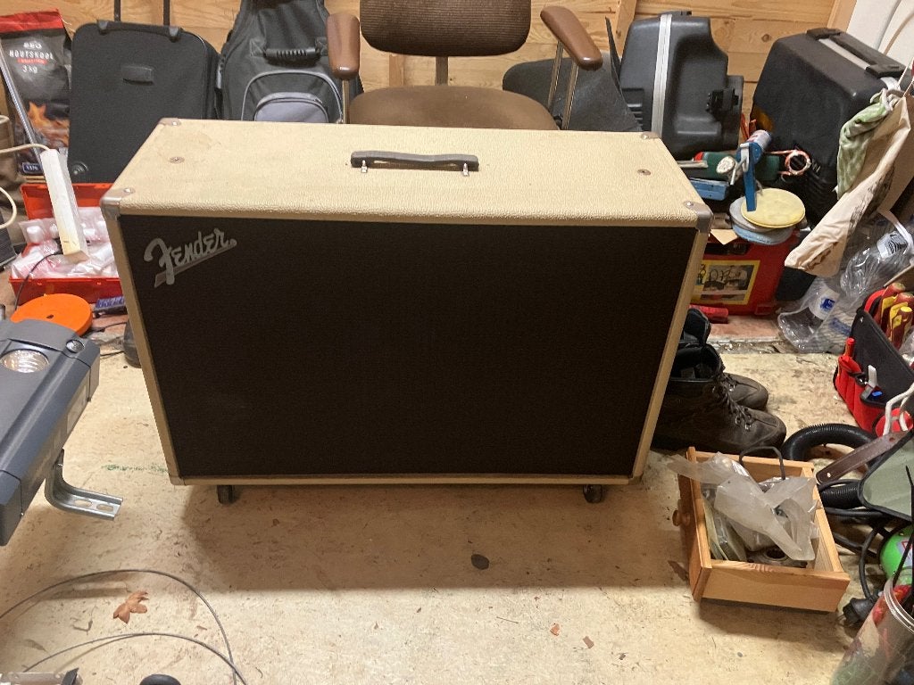 Fender 2x12” met celestions, Muziek en Instrumenten, Ophalen, Zo goed als nieuw, Gitaar, 100 watt of meer