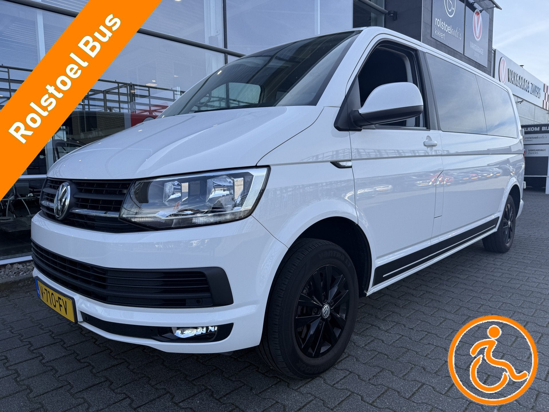 Volkswagen Transporter 4+1 Rolstoelbus 2.0 TDI L2H1 Comfortl, Auto's, Bestelauto's, Voorwielaandrijving, Gebruikt, 4 cilinders