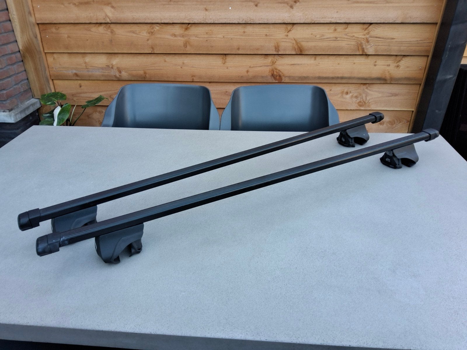 Dakdragerset Thule 755 voetenset en Thule 769 stangen, Ophalen, Gebruikt