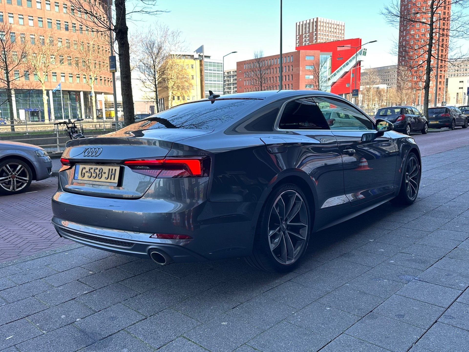 Audi A5 Coupé 40 TFSI Design Pro Line Plus Navi Camera Carp, Auto's, Stof, Gebruikt, Euro 6, 1984 cc