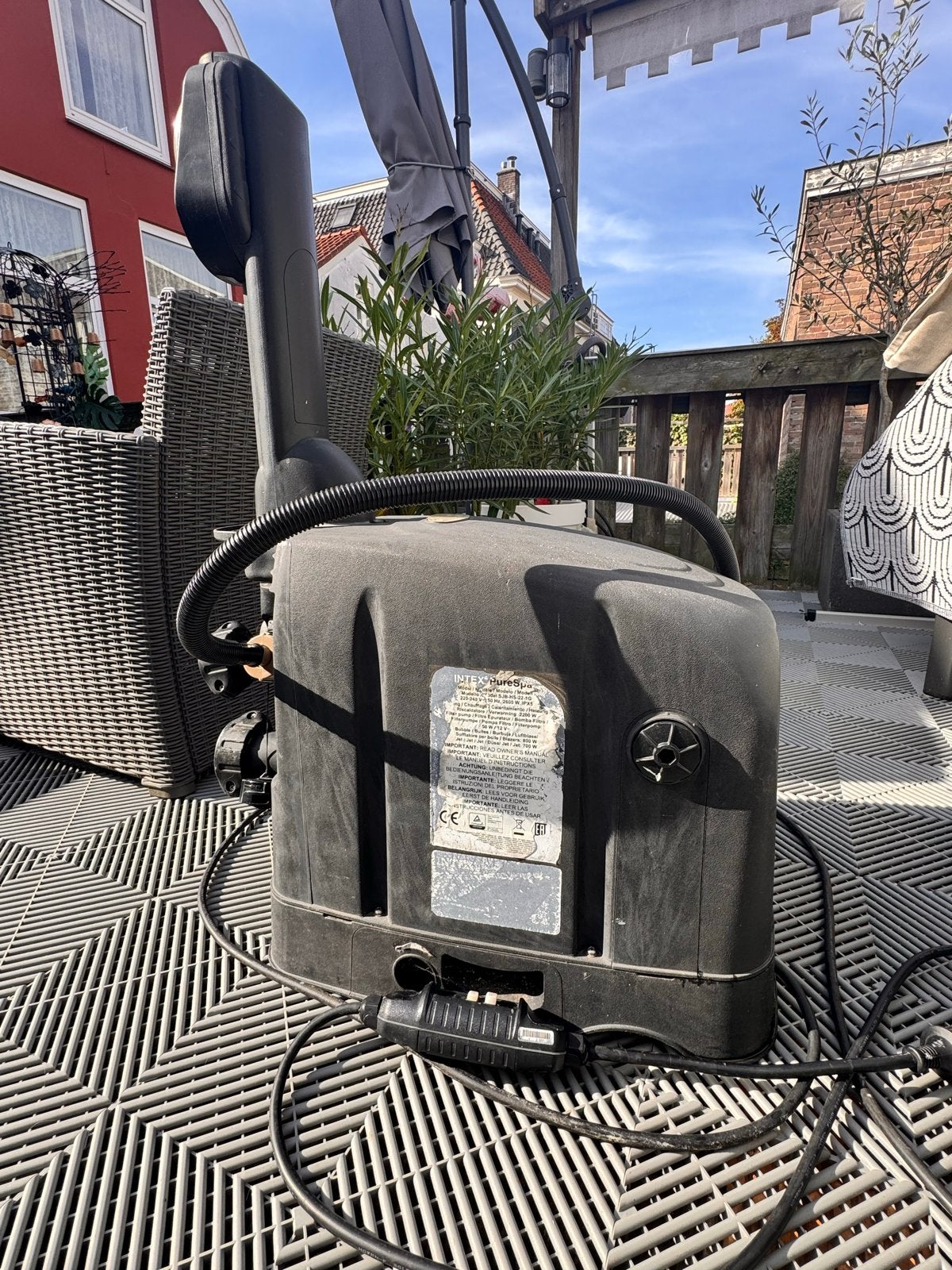 Jacuzzi Intex PureSpa Deluxe pomp incl zoutwatersysteem, Tuin en Terras, Ophalen, Gebruikt, Afdekzeil, Vast