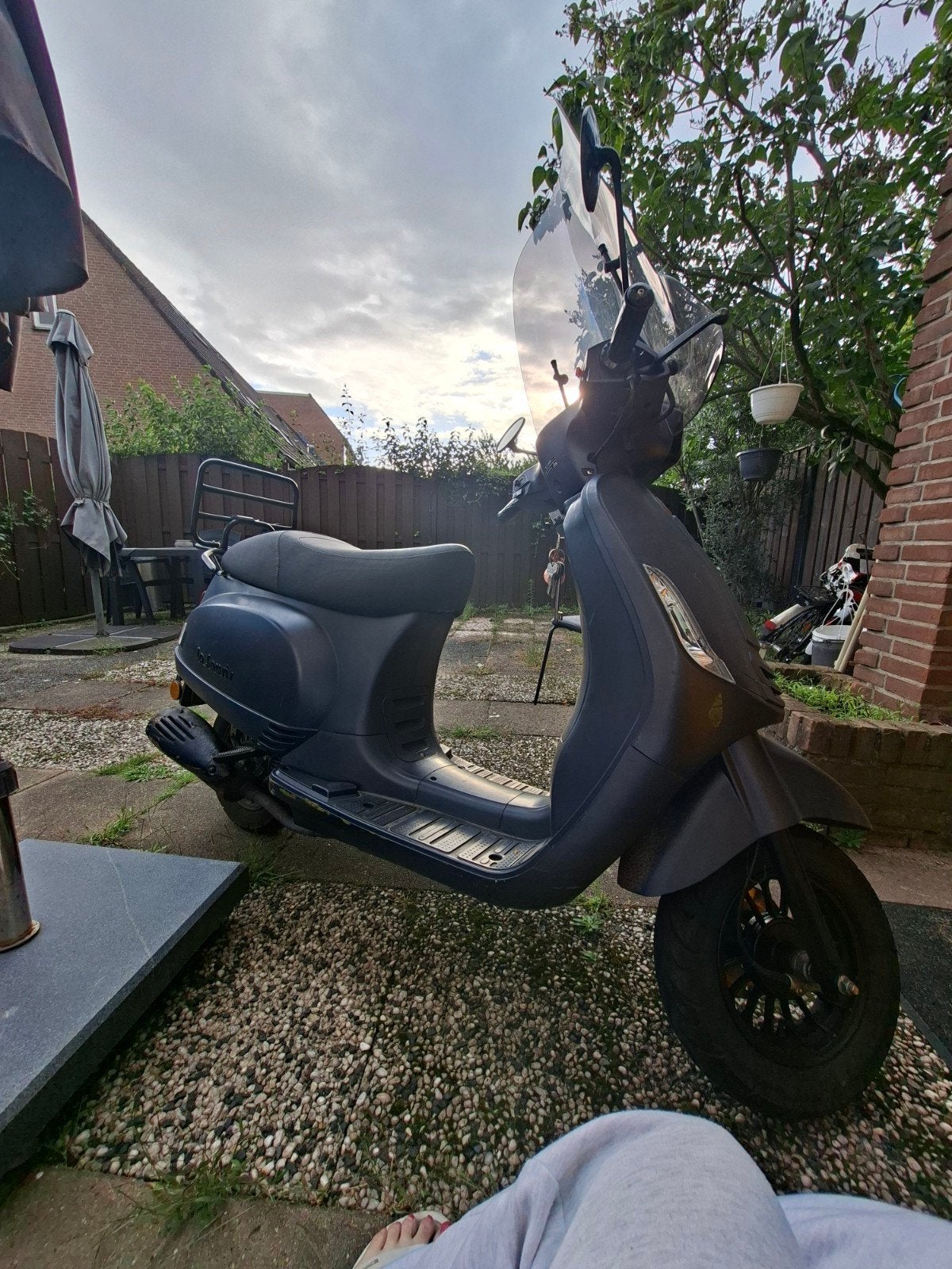 scooter la sourini, Fietsen en Brommers, Ophalen, Benzine