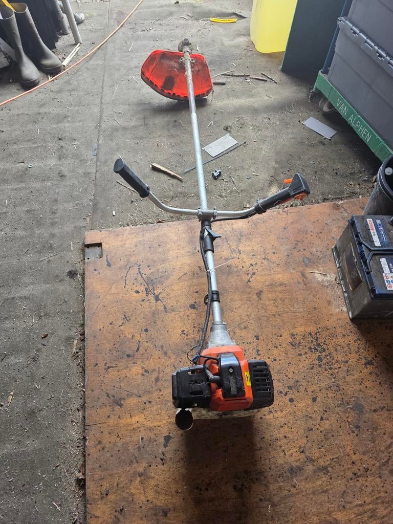 Bosmaaier Powertech PT-550 - Niet werkend, Tuin en Terras, Bosmaaiers, Gebruikt, Benzine, 30 tot 50 cm, Ophalen of Verzenden
