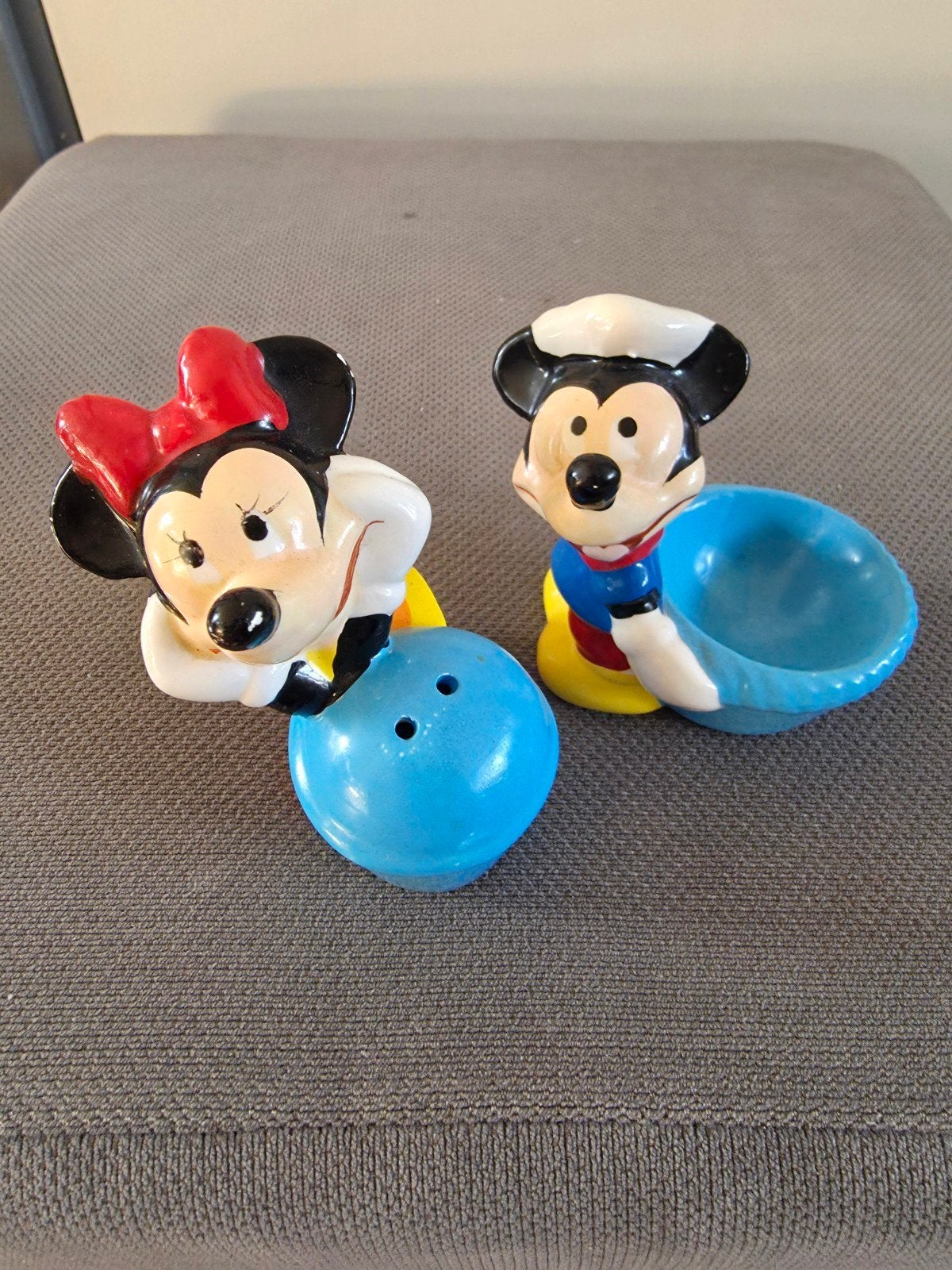 Vintage Disney Mickey & Minnie Mouse Eierdopje Peperstrooie, Antiek en Kunst, Ophalen of Verzenden