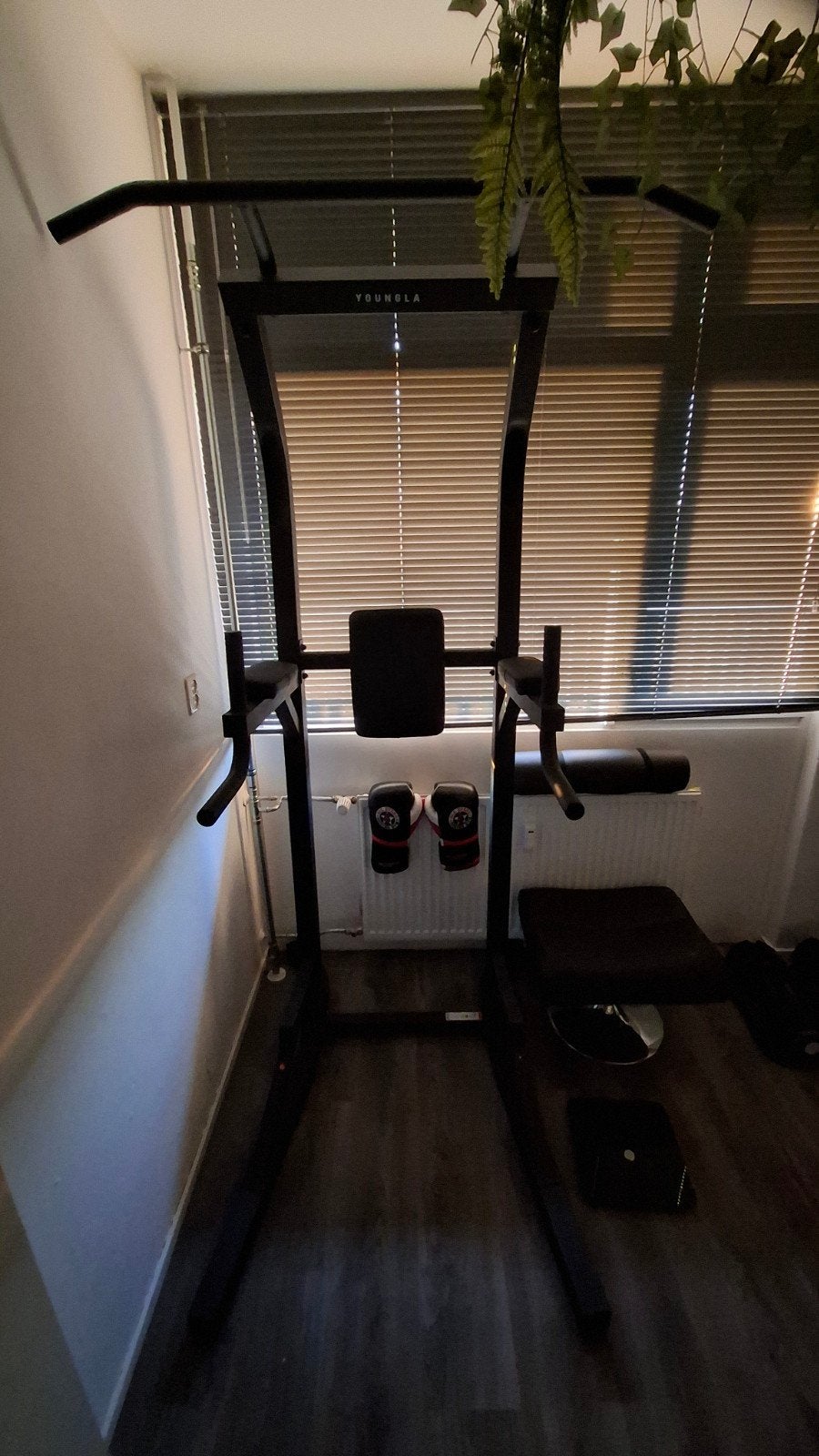 Complete Sportkamer: Halters, Gewichten, Bank & Meer, Ophalen