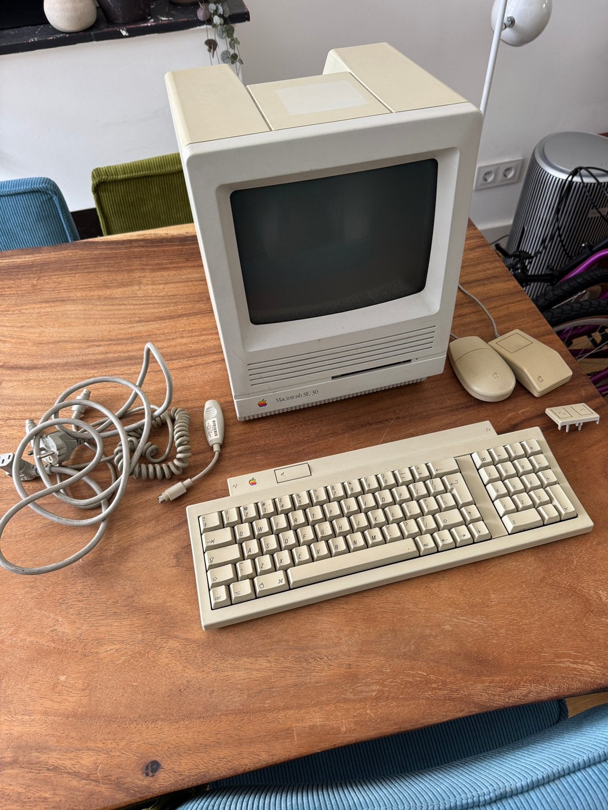 Apple Macintosh SE/30 + toetsenbord + muizen – reparatie, Ophalen of Verzenden