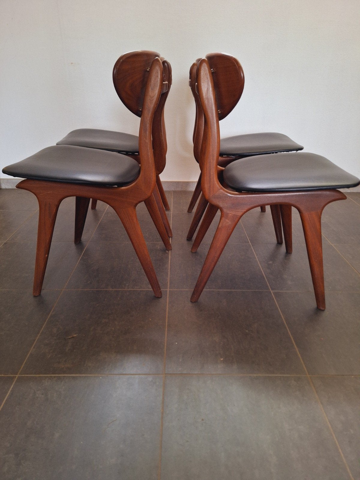 Louis van Teeffelen Webe stoelen midcentury set/4, Huis en Inrichting, Stoelen, Ophalen, Zo goed als nieuw, Bruin