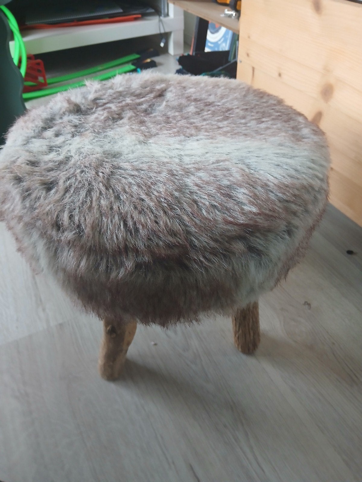 Decoratief krukje met harige zitting, Ophalen of Verzenden