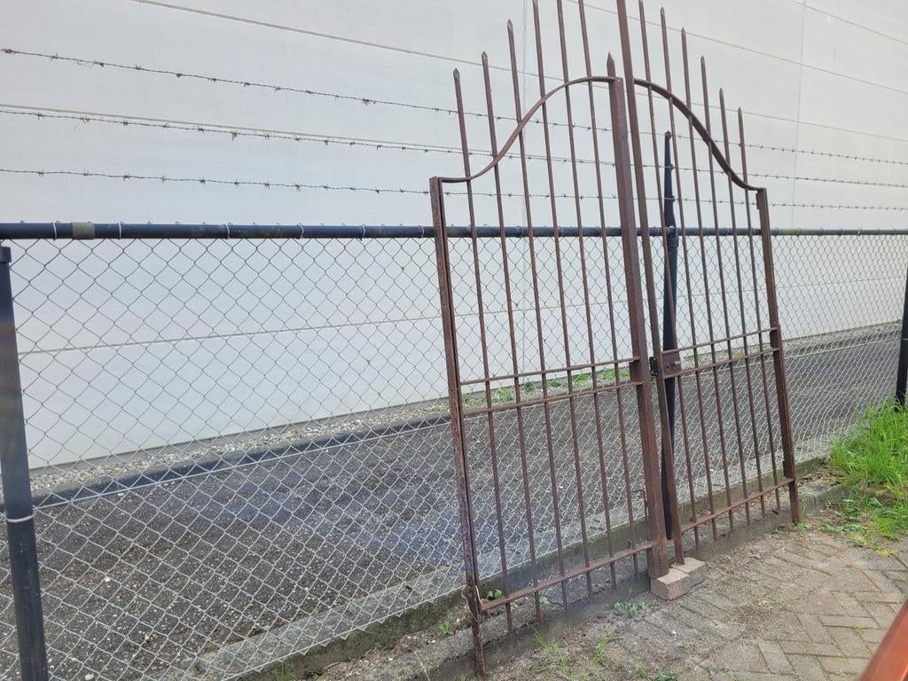Antiek ijzeren sierhekwerk/tuinpoort, Ophalen, Met poort, Gebruikt, Onbekend