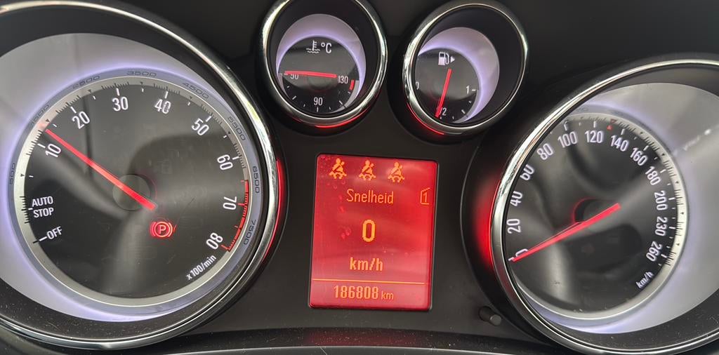 Opel Zafira 1.4 T 103KW  2012 Bruin, Auto's, Opel, Euro 5, Stof, 1250 kg, Zwart