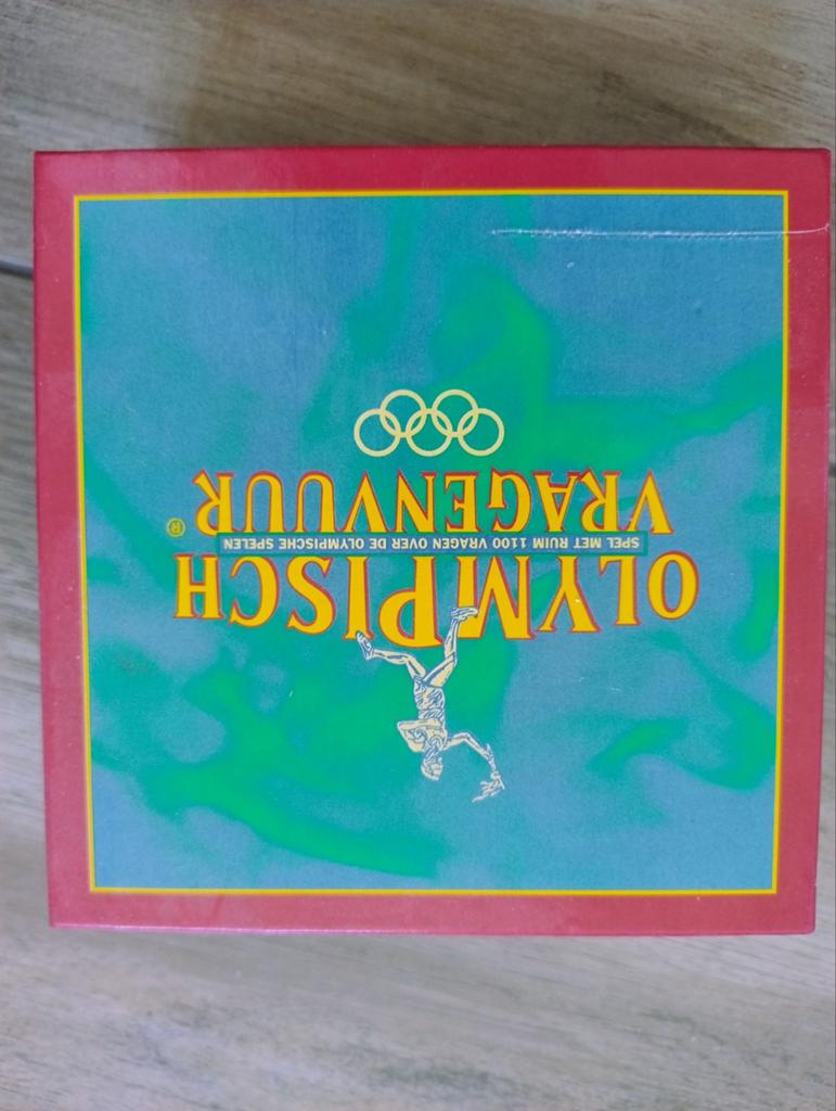 Olympisch Vragenvuur - Kaartenspel over Olympische Spelen, Vijf spelers of meer, Ophalen of Verzenden, Gebruikt, Onbekend