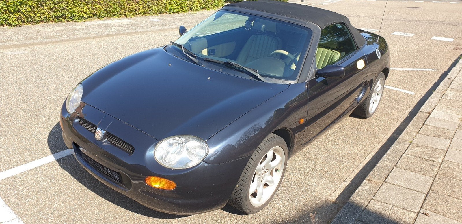 MG F 1.8 I 1999 Zwart, Auto's, MG, Achterwielaandrijving, 40 €/maand, 4 cilinders, Cabriolet