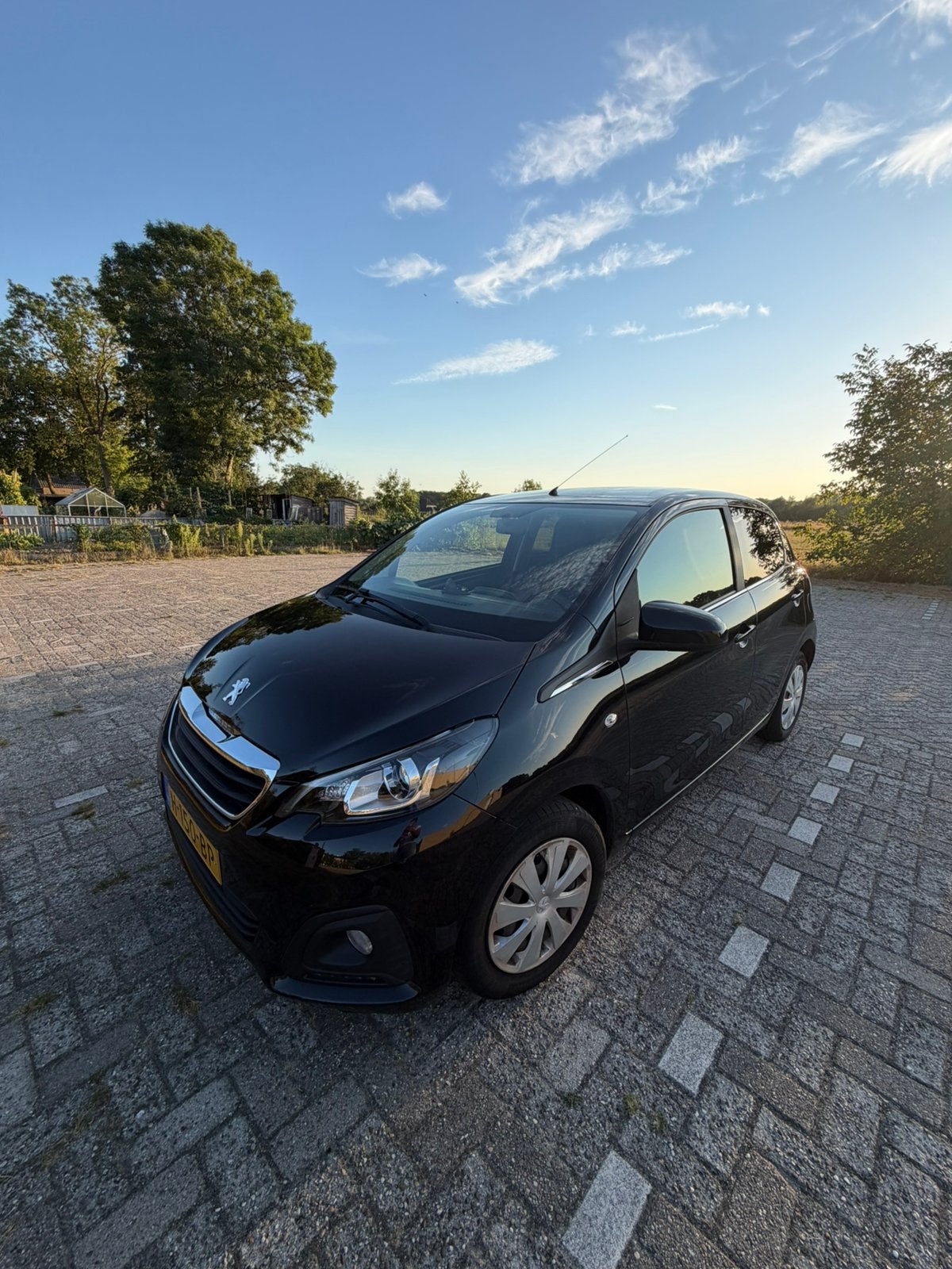 Peugeot 108 1.0 E-vti 72pk 5D 2020 Zwart, 4 stoelen, Zwart, Origineel Nederlands, Handgeschakeld