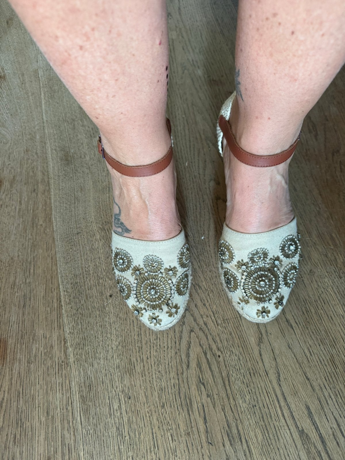 Gioseppo Espadrilles met kralen en sleehak - Maat 40, Kleding | Dames, Schoenen, Beige, Ophalen of Verzenden, Zo goed als nieuw