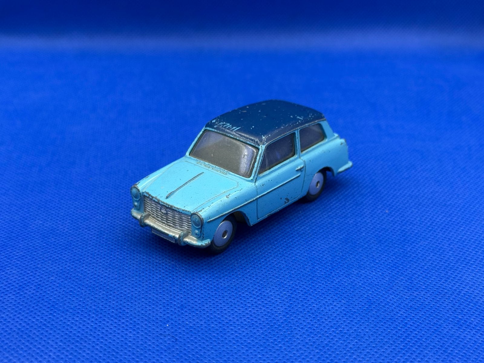 Corgi Austin A40, Hobby en Vrije tijd, Modelauto's | 1:43, Ophalen of Verzenden, Zo goed als nieuw, Auto, Corgi