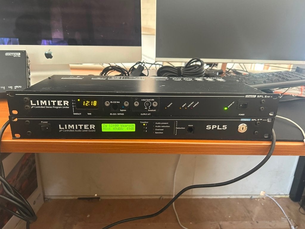 Dateq limiter SPL2-TS en Dateq limiter SPL5-TS met microfoon, Ophalen of Verzenden, Gebruikt