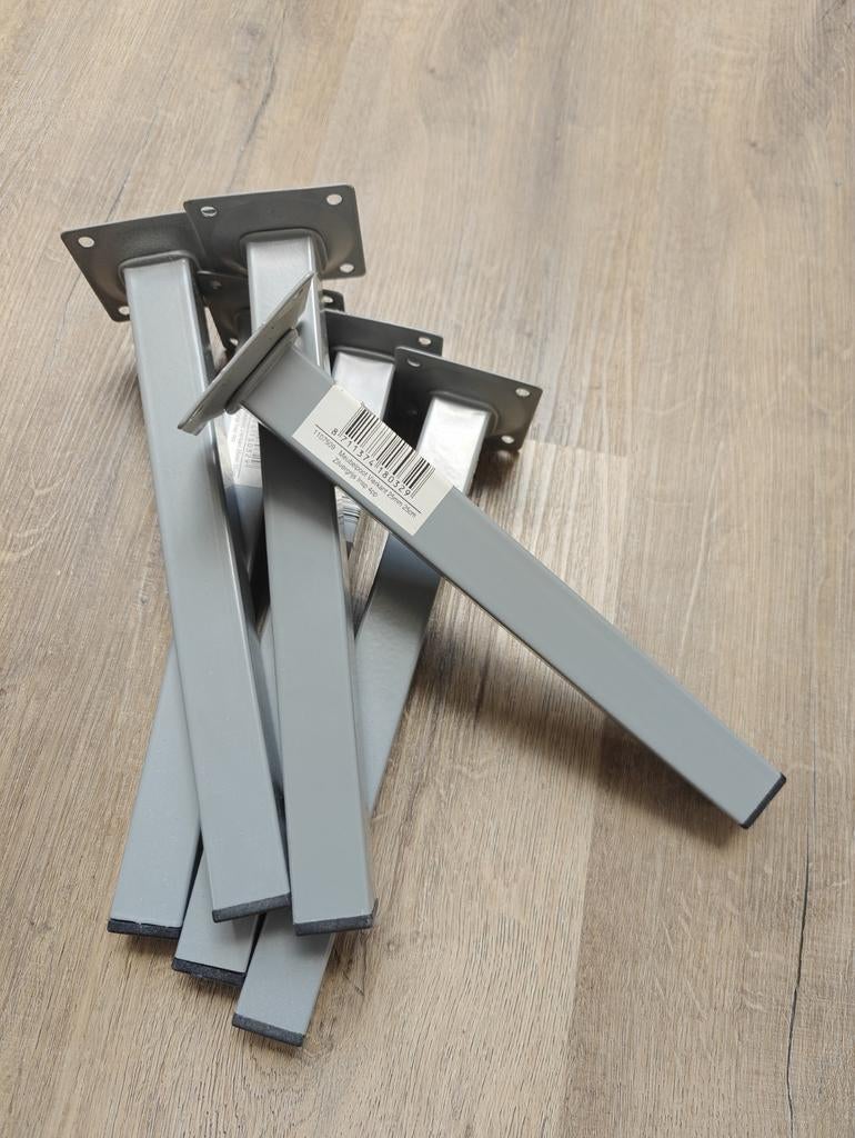 6 zilvergrijze meubelpoten vierkant 25x25x250mm, Ophalen of Verzenden