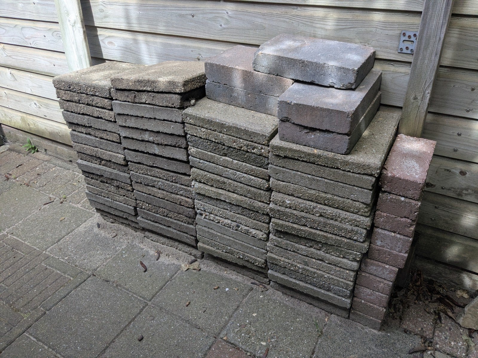 Betonnen terrastegels 30x30 cm, totaal ruim 100 stuks, Tuin en Terras, Tegels en Klinkers, Ophalen, Gebruikt, 5 tot 10 m², Beton