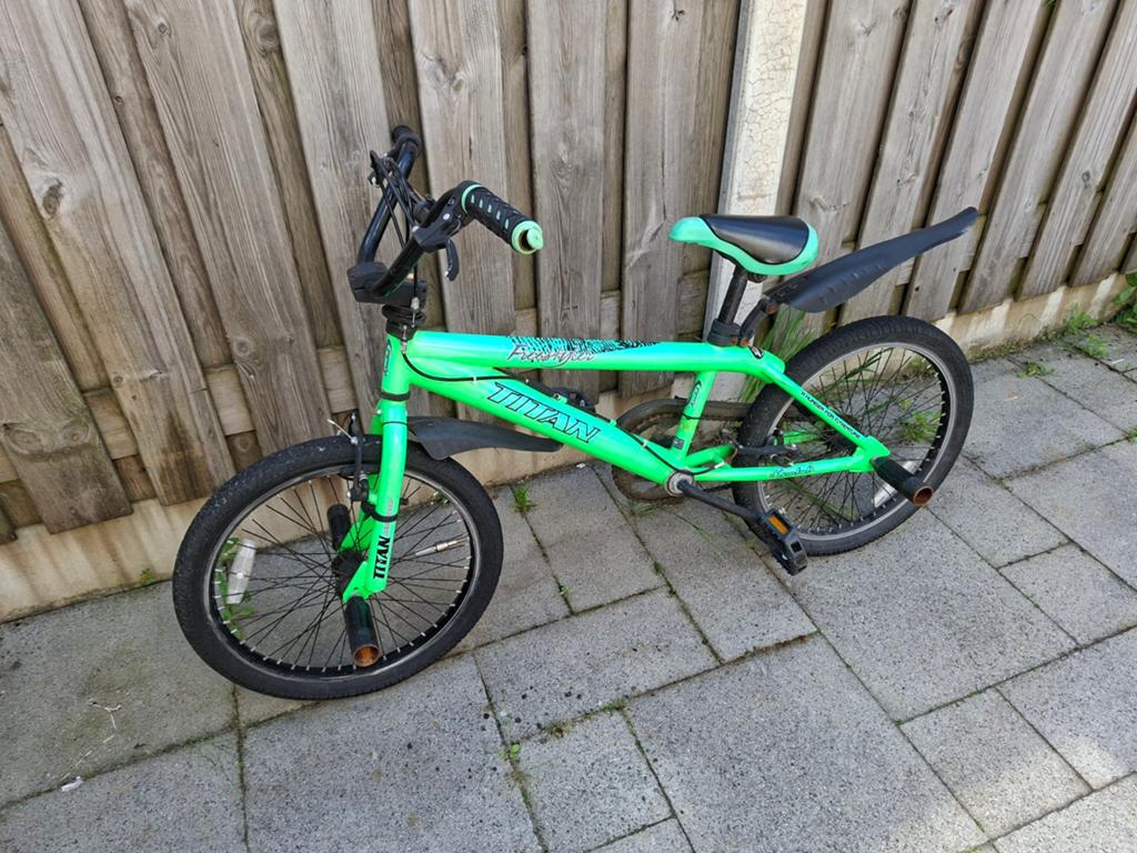 Titan BMX fiets - kettingkast en rem aandacht nodig, Ophalen, Gebruikt, Staal, Velgrem