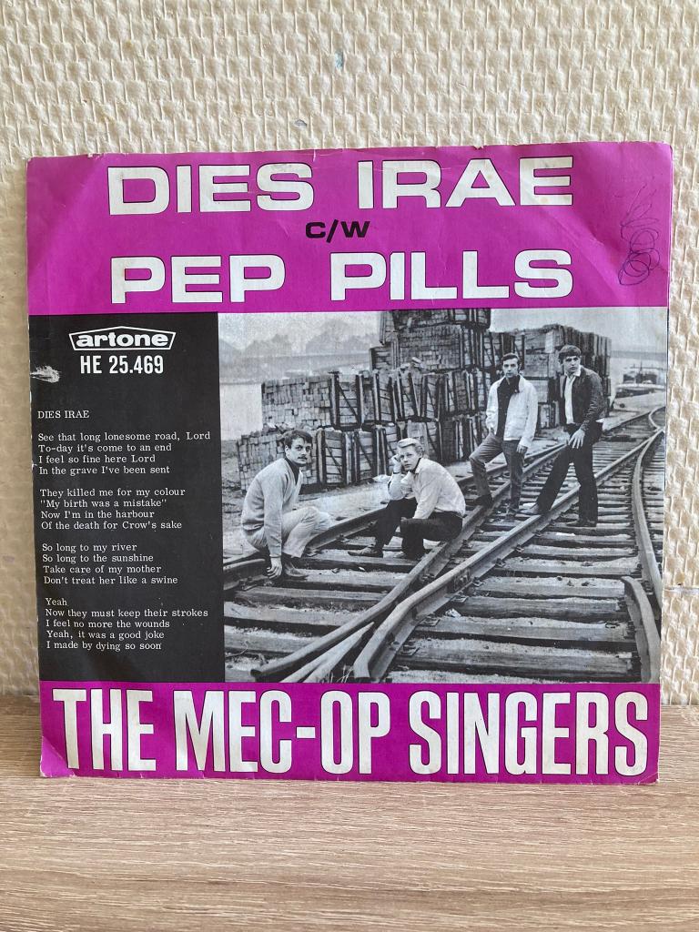 the Mec-Op Singers Dies Irae pep pills 7 inch ps, Ophalen of Verzenden, Gebruikt, Pop