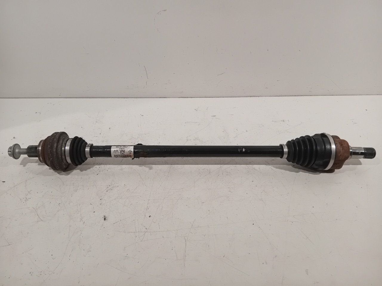 Aandrijfas rechts achter Skoda Enyaq, Onderdelen@venauto.nl, Van der Ven Autorecycling B.V., Gebruikt, Ettenseweg 76, 4706 PB Roosendaal, The Netherlands