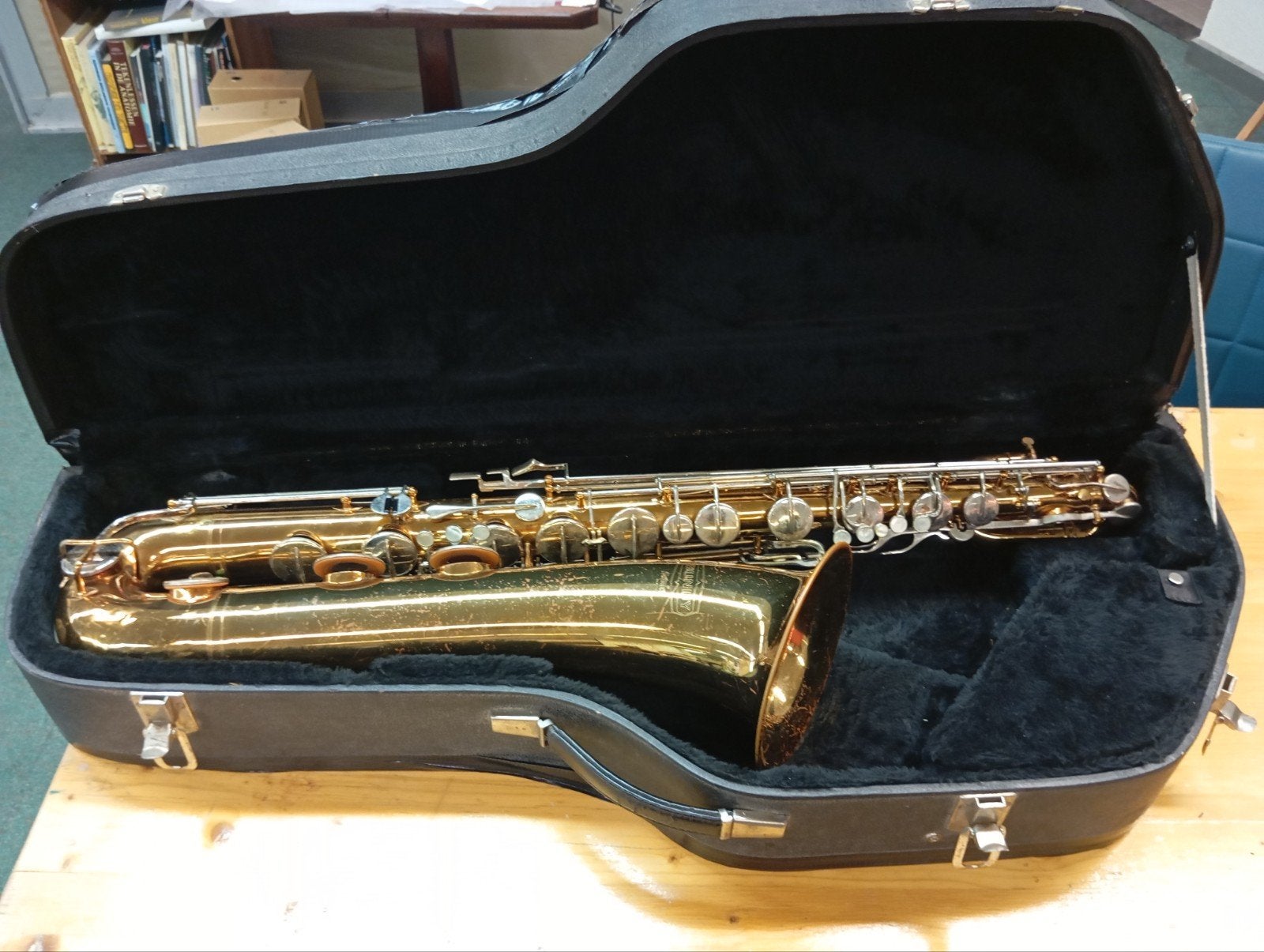 Selmer Bundy Bariton Saxofoon met Koffer, Muziek en Instrumenten, Blaasinstrumenten | Saxofoons, Ophalen of Verzenden